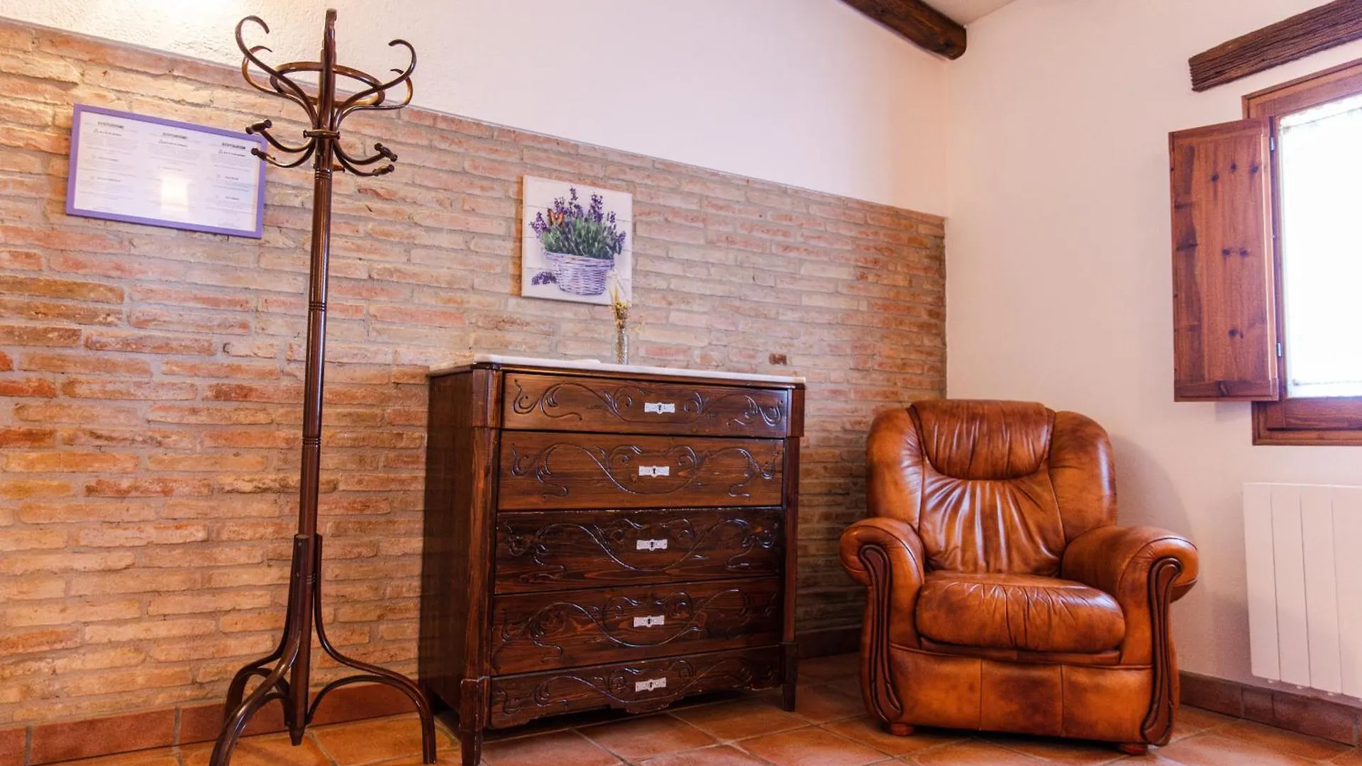 Country house Agroturisme Sant Dionis Campllong